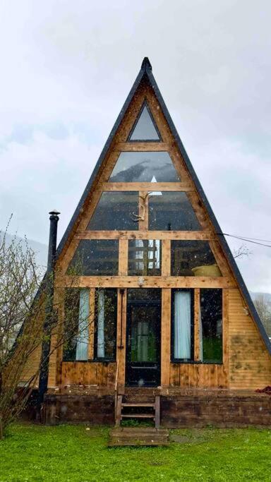 A-Frame 梅斯蒂亚 外观 照片